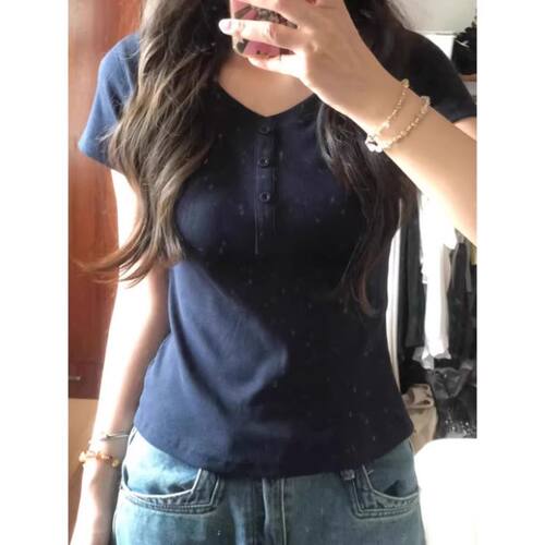 纽扣半开领藏青色短袖女修身上衣