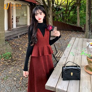 大码女装春秋冬复古红色喜庆吊带裙+打单羊毛衫两件套装连衣裙子
