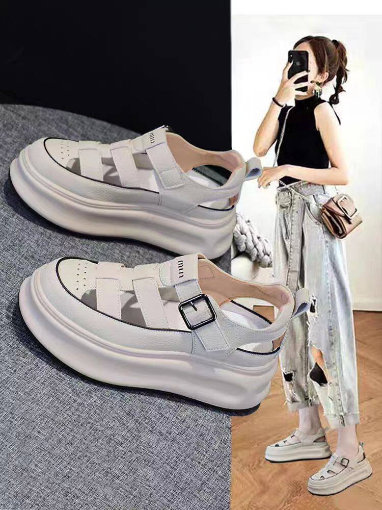 真皮包头罗马凉鞋女2026夏季新款厚底松糕镂空洞洞休闲运动小白鞋