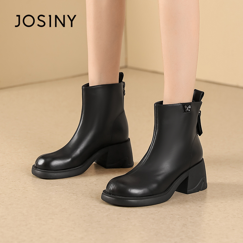 卓诗尼女靴冬季撤柜正品英伦厚底瘦瘦靴舒适圆头金属蝴蝶装饰百搭