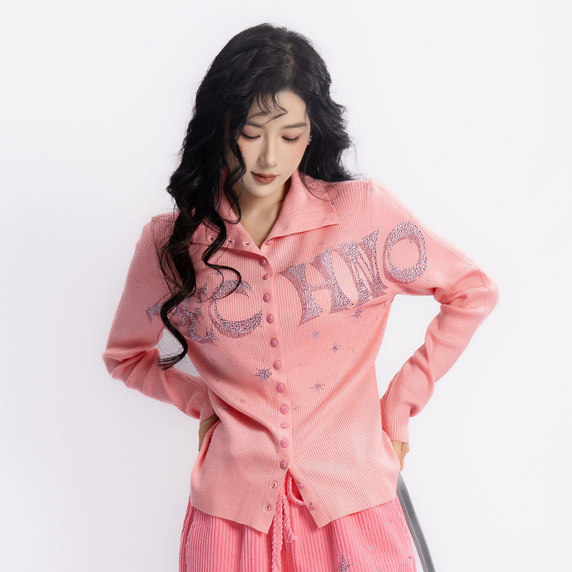 TCH私服烫钻时尚减龄高领洋气针织开衫女2025秋冬新款T75D43E1012