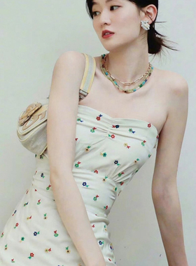 李一桐乔欣同款白色刺绣碎花抹胸连衣裙女夏法式甜辣裹胸吊带长裙