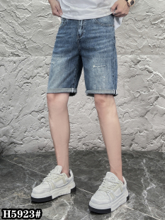 27码 HLN2026年设计师舒适修身 短裤 牛仔裤 男生浅蓝色破洞补丁时尚