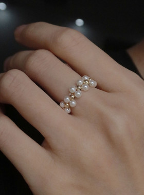 高光高亮仿珍珠编织戒指女弹力绳戒圈时尚气质轻奢指环