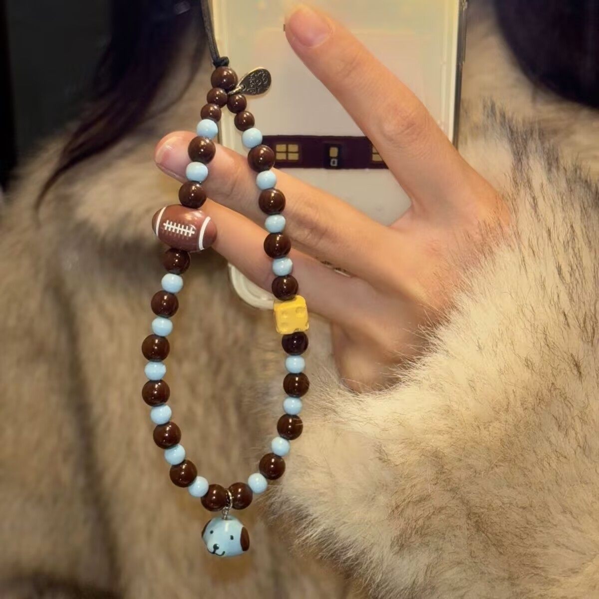 ins小狗橄榄球手工串珠链条手机挂绳ccd相机挂件可爱挂饰防丢挂