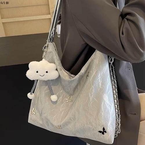 今年流行爆款女士高级感托特包