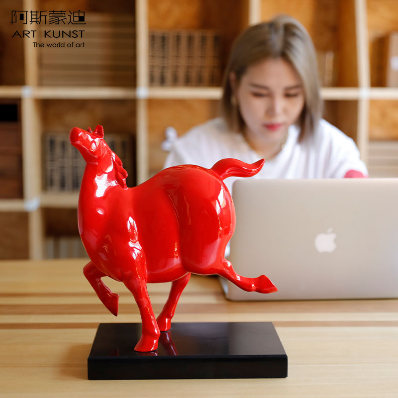 阿斯蒙迪青铜红马高端商务礼招财