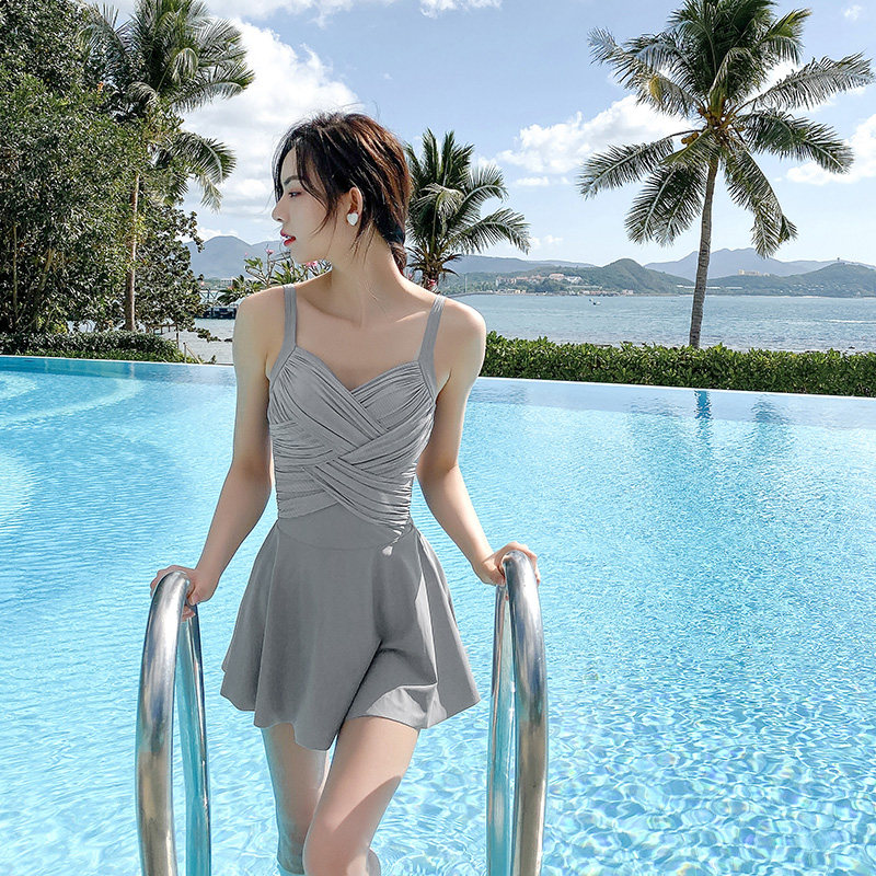 DK泳衣女2025新款女士性感专业连体游泳衣女款显瘦遮肚保守高级感