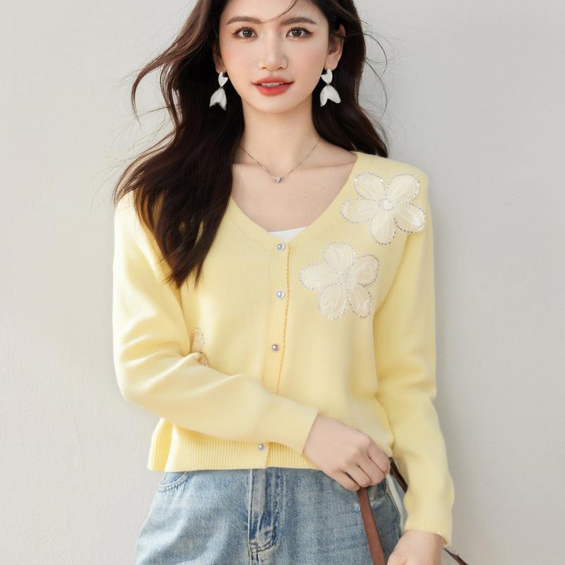 秋新款小香风花朵钉珠针织开衫毛衣女单排扣时尚洋气上衣潮