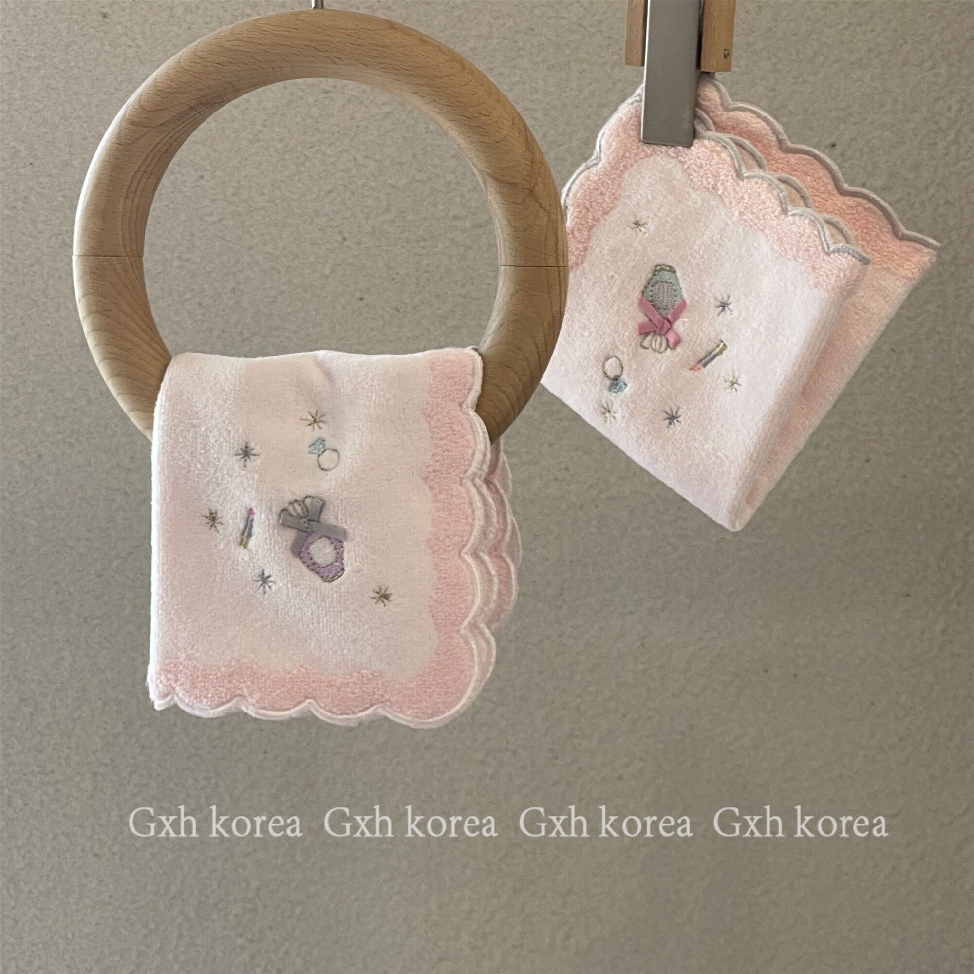 일본수출 어린이 사각타올 세안 작은 세수타월 휴대용 손수건 귀여운 공주풍 순면 100% 부드러운 손수건