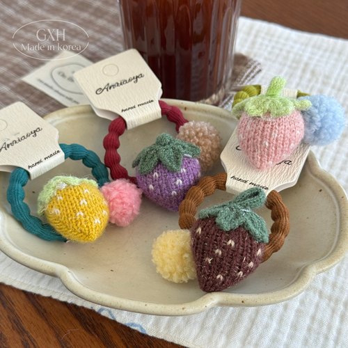 秋冬甜美毛线小草莓毛球发圈发饰