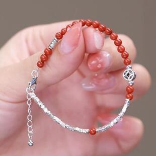 『碎银红绳』新款银色红玛瑙拼接碎银子手链女轻奢手饰串珠珠子款