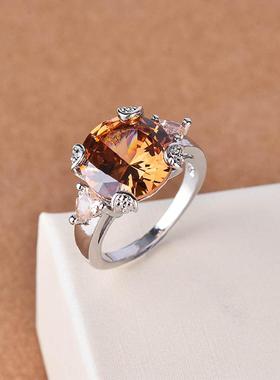 臻荣wish新款香槟色摩根石戒指