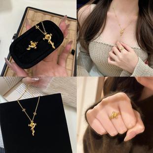 法式复古权杖灵蛇戒指新中式蛇年本命年镶钻鸢尾花灵蛇项链套装女