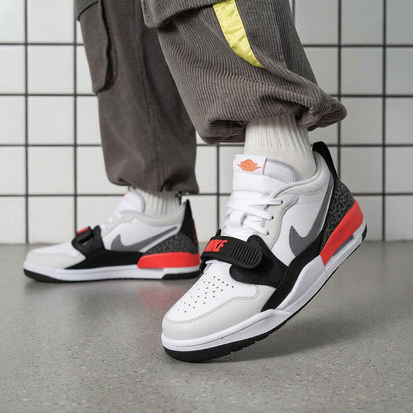 NIKE耐克男子AIR JORDAN LEGACY 312气垫缓震篮球鞋CD7069-113