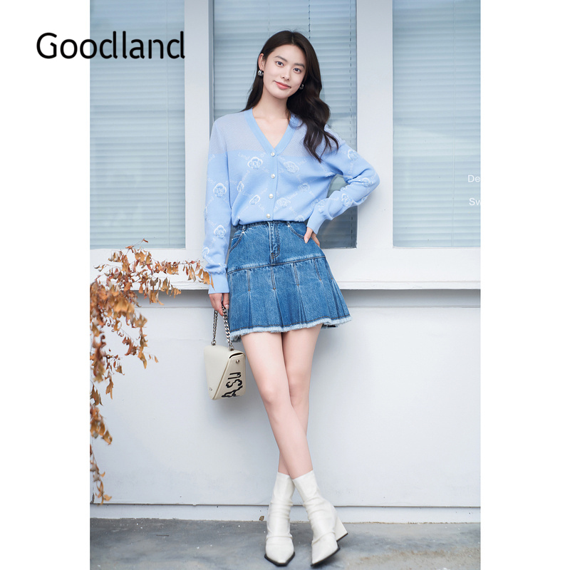 Goodland美地2024秋季新款时尚logo图案提花V领针织开衫
