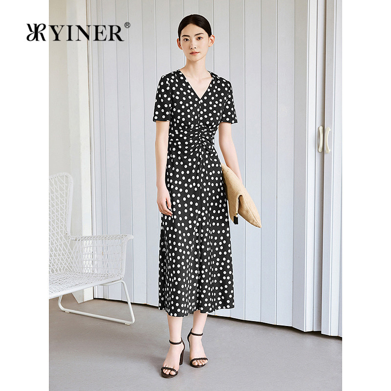 YINER音儿女装夏季法式优雅V领高腰波点茶歇桑蚕丝连衣裙