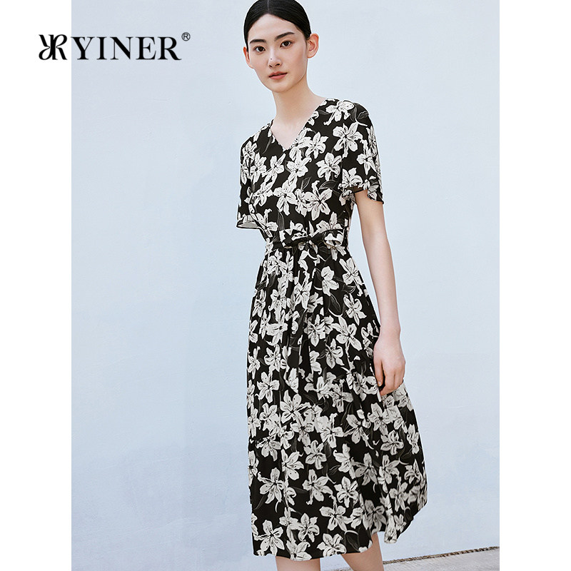 YINER音儿专选夏季新款温柔弹力斜纹绸优雅百合花印花连衣裙