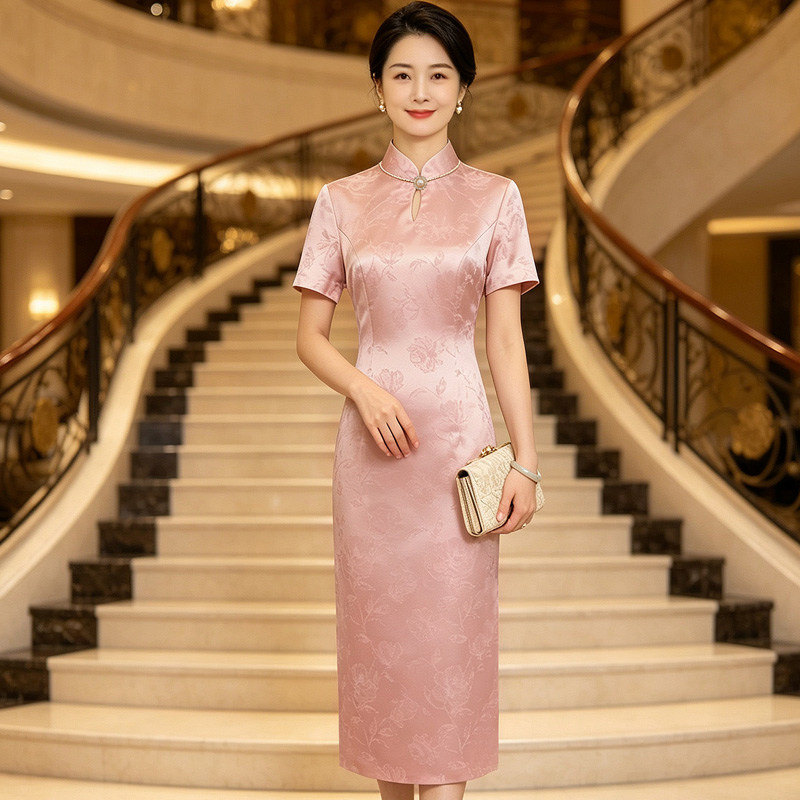 年轻款喜婆婆妈妈装2026新款爆款中长款大气小个子妈妈旗袍连衣裙