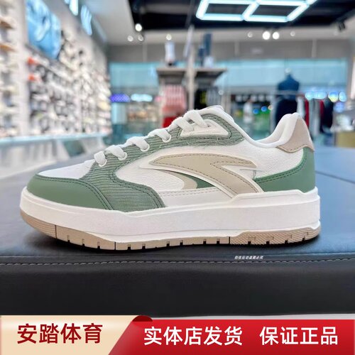 安踏982女板鞋运动休闲小白鞋