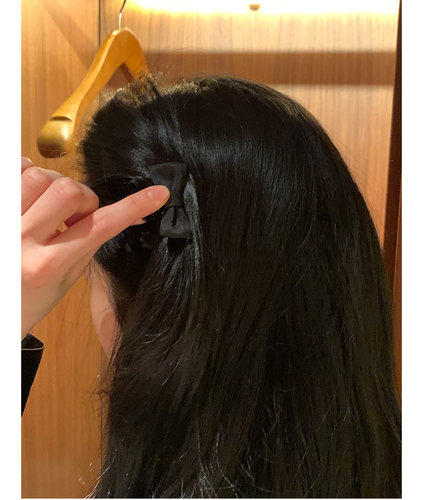 可爱缎面蝴蝶结边夹刘海夹
