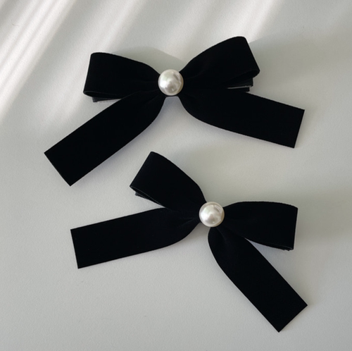黑色丝绒蝴蝶结珍珠对夹侧边夹