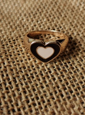 青岛饰品指环朋克风新潮流时尚简洁珐琅滴釉工艺双层心形图案戒指