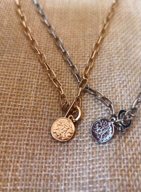 青岛外贸饰品时尚女潮流百搭简约裸链子人头像坠小短款项链