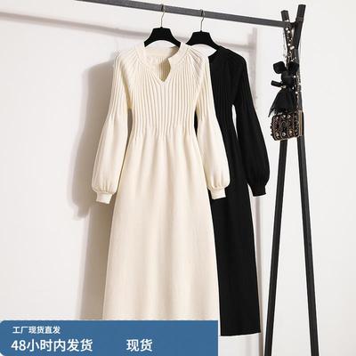 v领针织连衣裙女2025秋冬新款大码胖mm显瘦收腰a字配大衣打底裙子