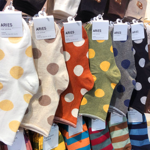 韩国进口ARIES新款 复古大波点女生中筒棉袜卷边松口女袜 袜子时尚