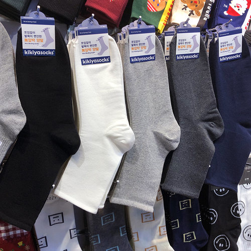 韩国KIKIYA袜子时尚简约风男士棉袜黑白纯色细螺纹中筒袜吸汗男袜