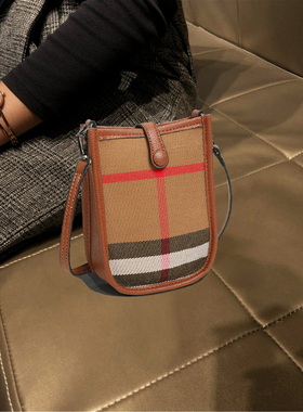 手机包女斜挎2025新款洋气小包包 Mobile packet轻便帆布格子包包