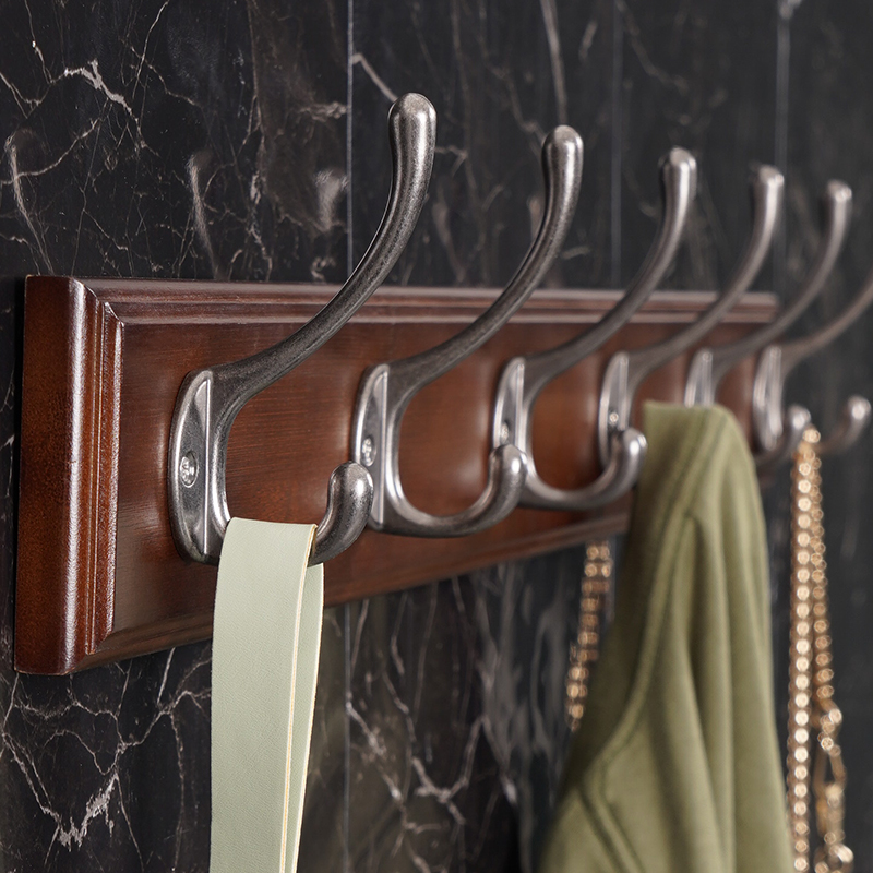 进门衣服挂钩玄关置物架挂衣架