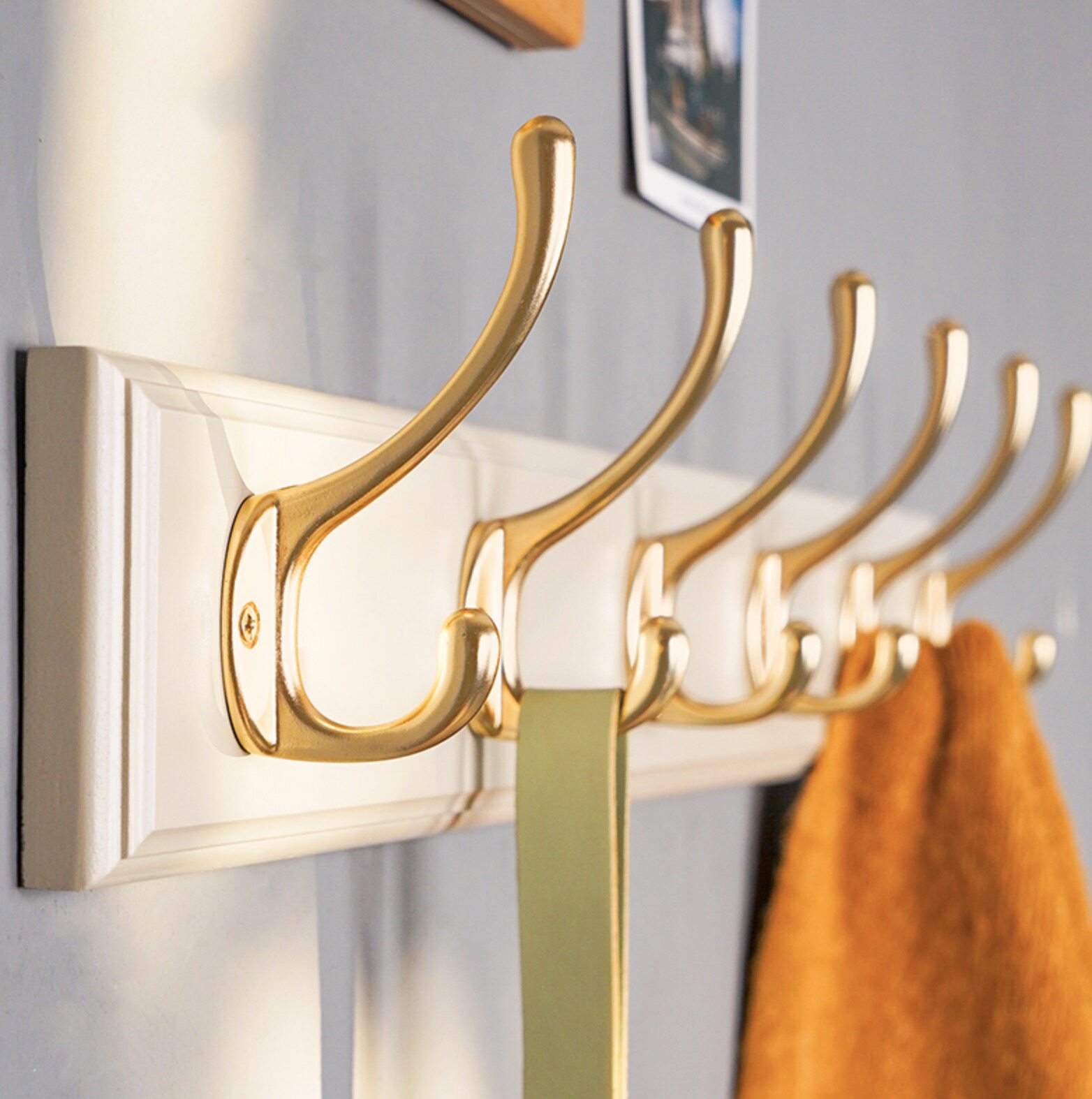 挂衣架壁挂墙上衣服挂架卧室入户进门口挂衣钩玄关衣帽挂钩墙壁式