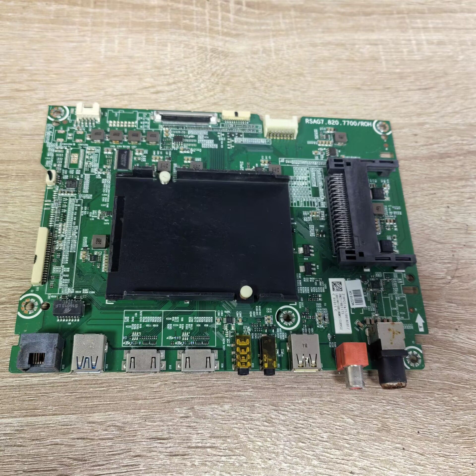 海信LED55NU7700U主板RSAG7.820.