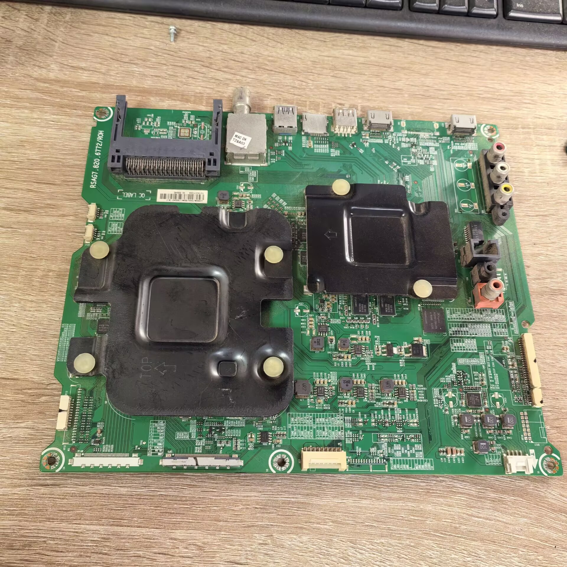 海信LED55MU7000U主板RSAG7.820