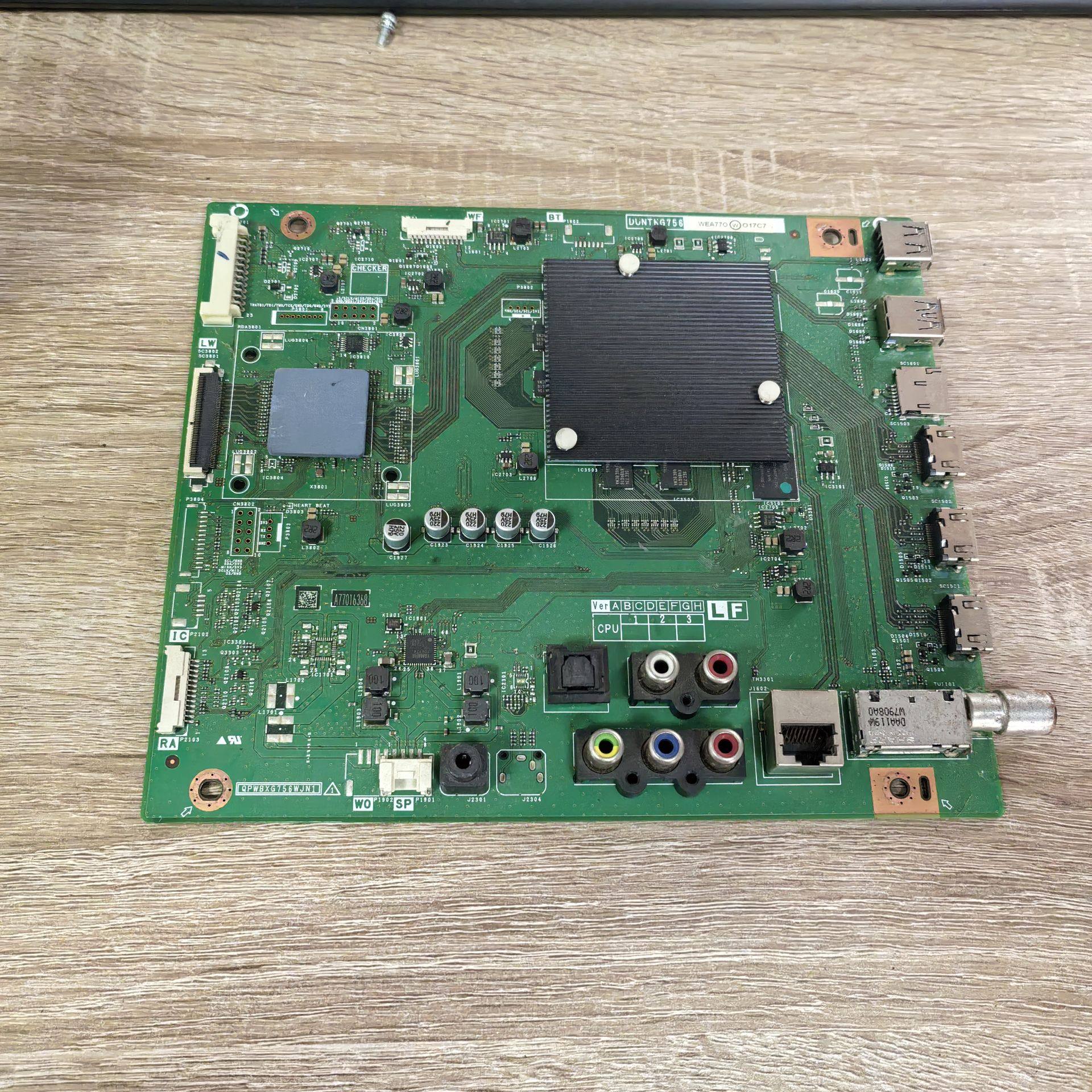 夏普LCD-50TX6100A主板DUNTKG75图片