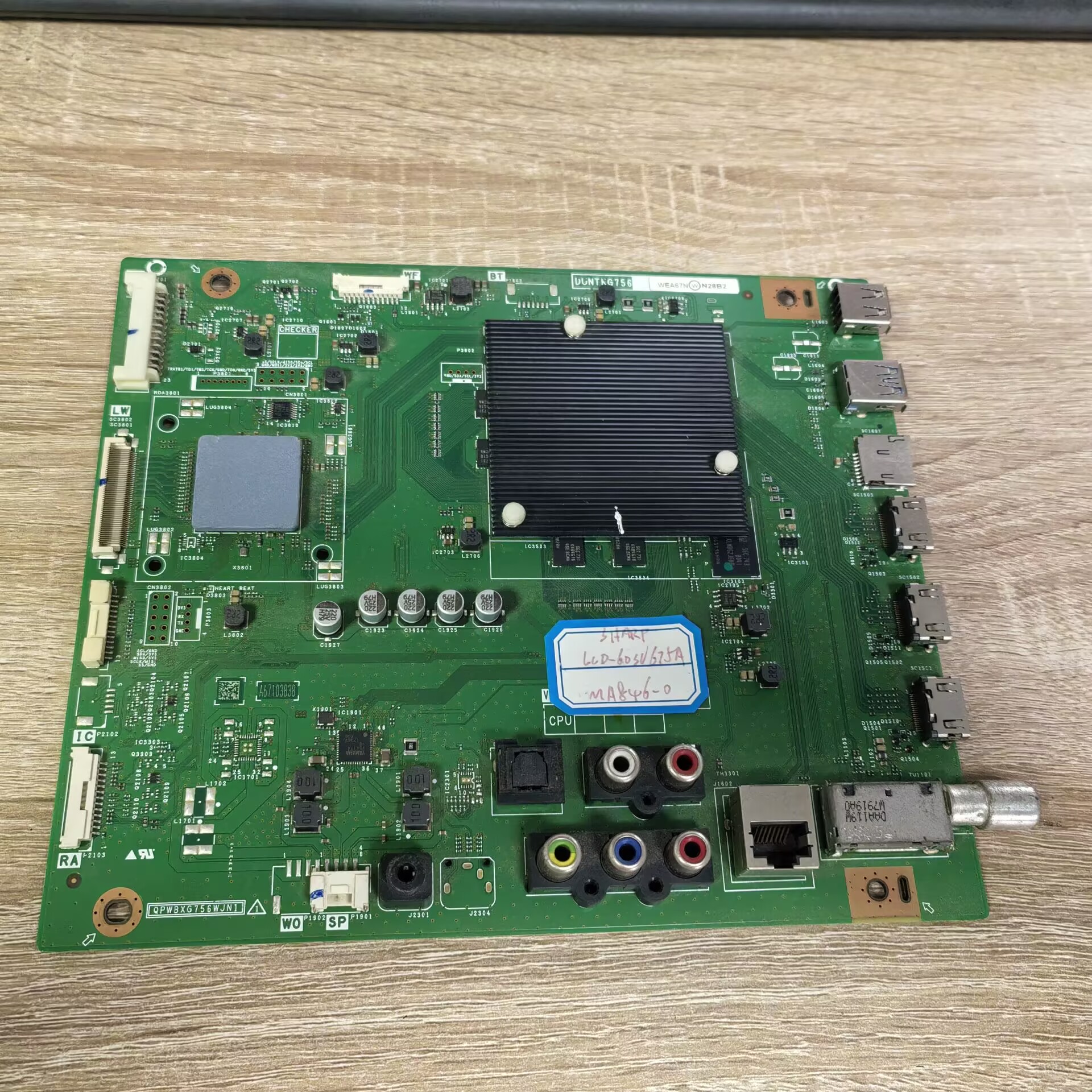夏普LCD-60SU678A主板DUNTKG756图片