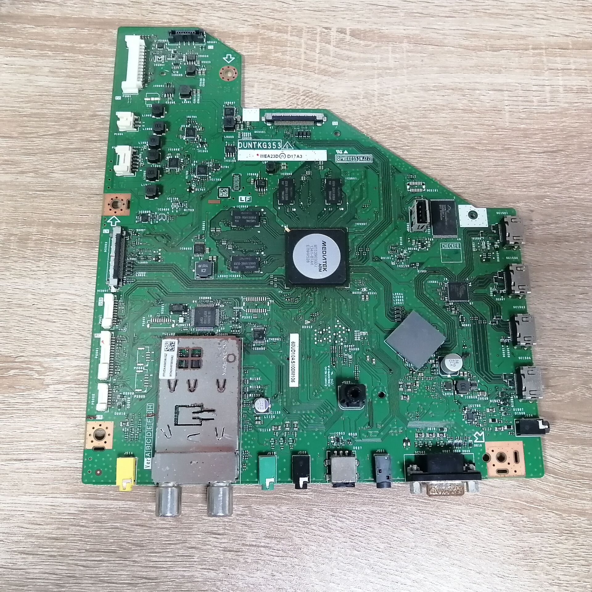 夏普LCD-60UD10A主板QP