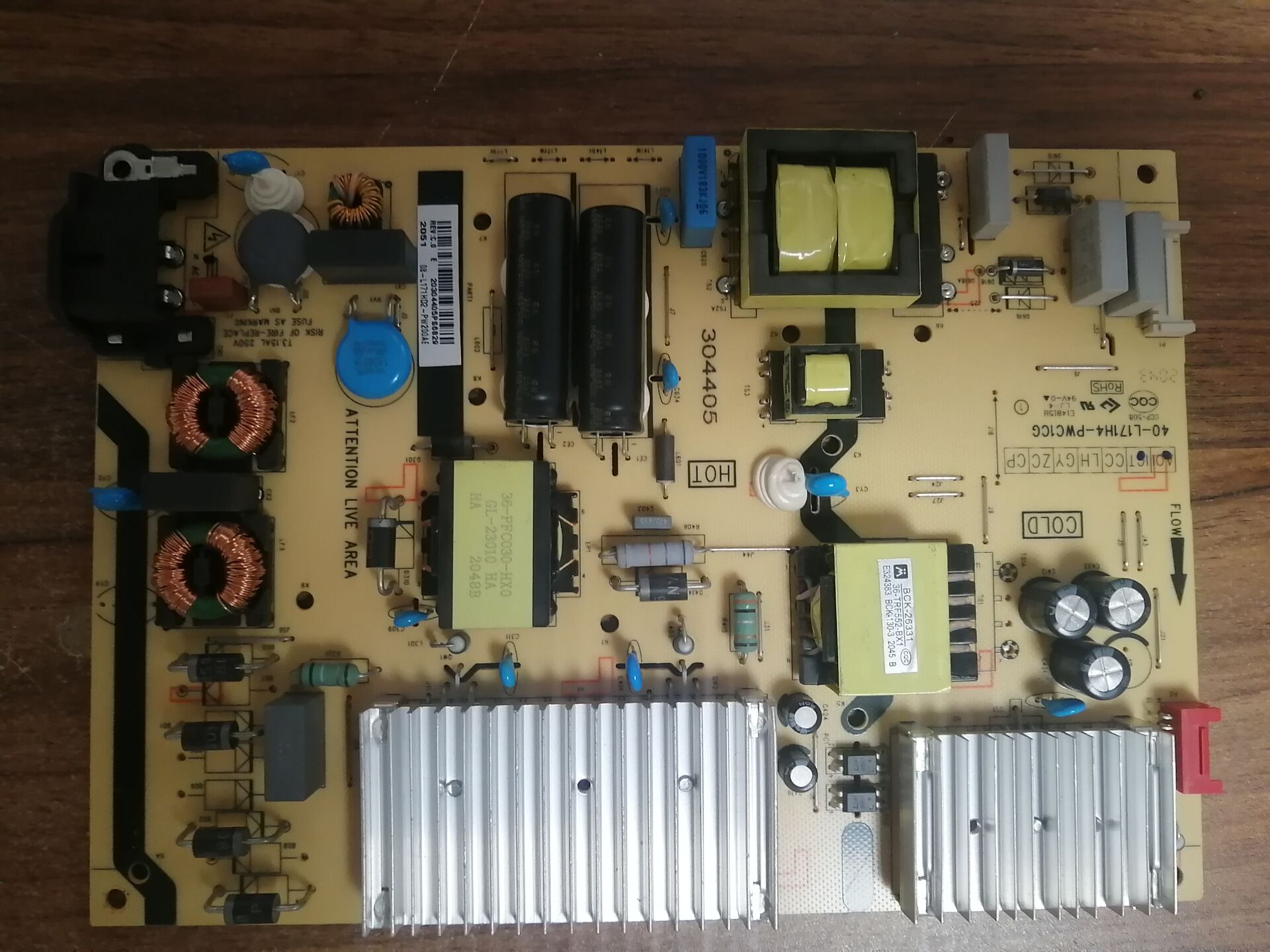 非代用TCL65V690电源板40