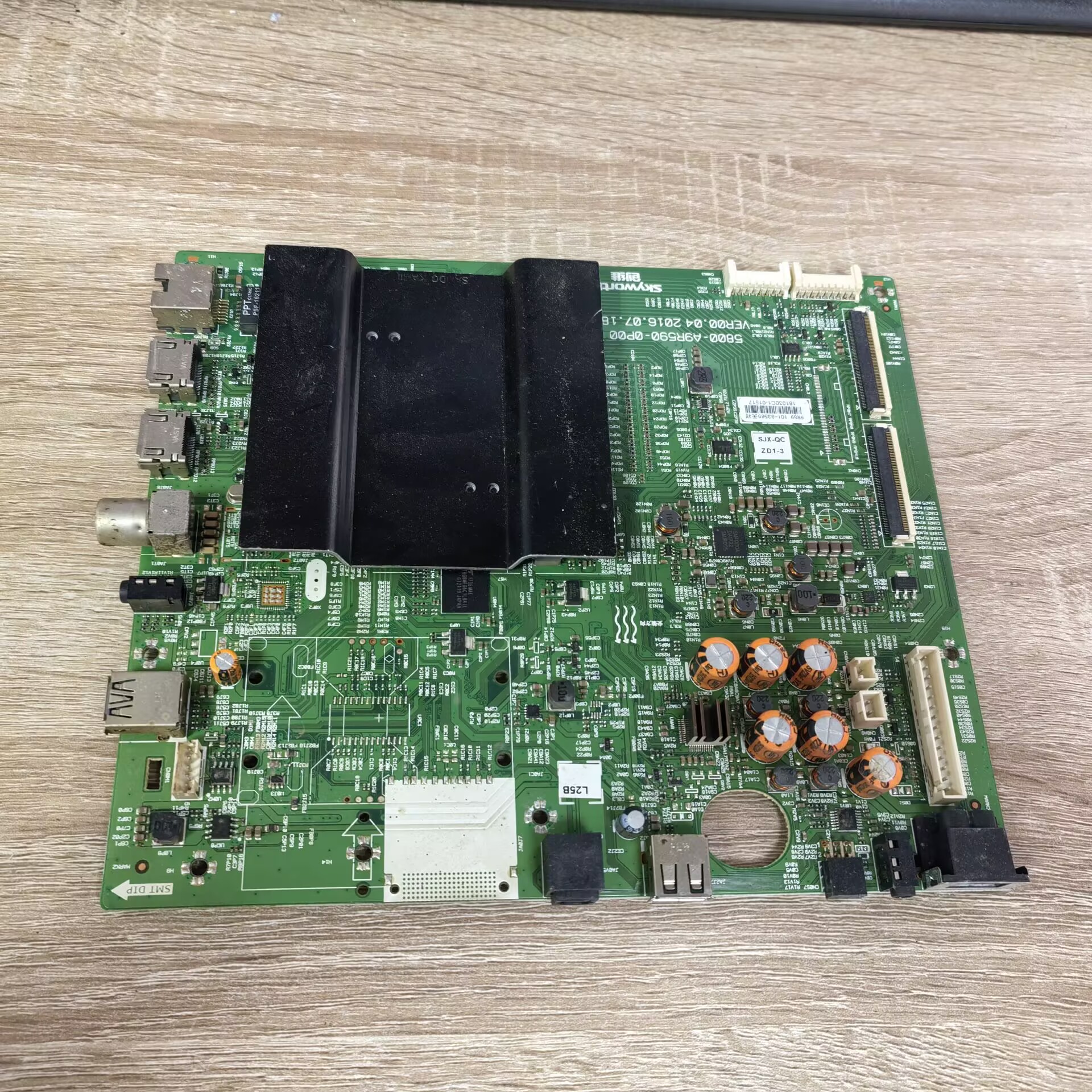 创维55V9电视主板5800-A9R590-0P