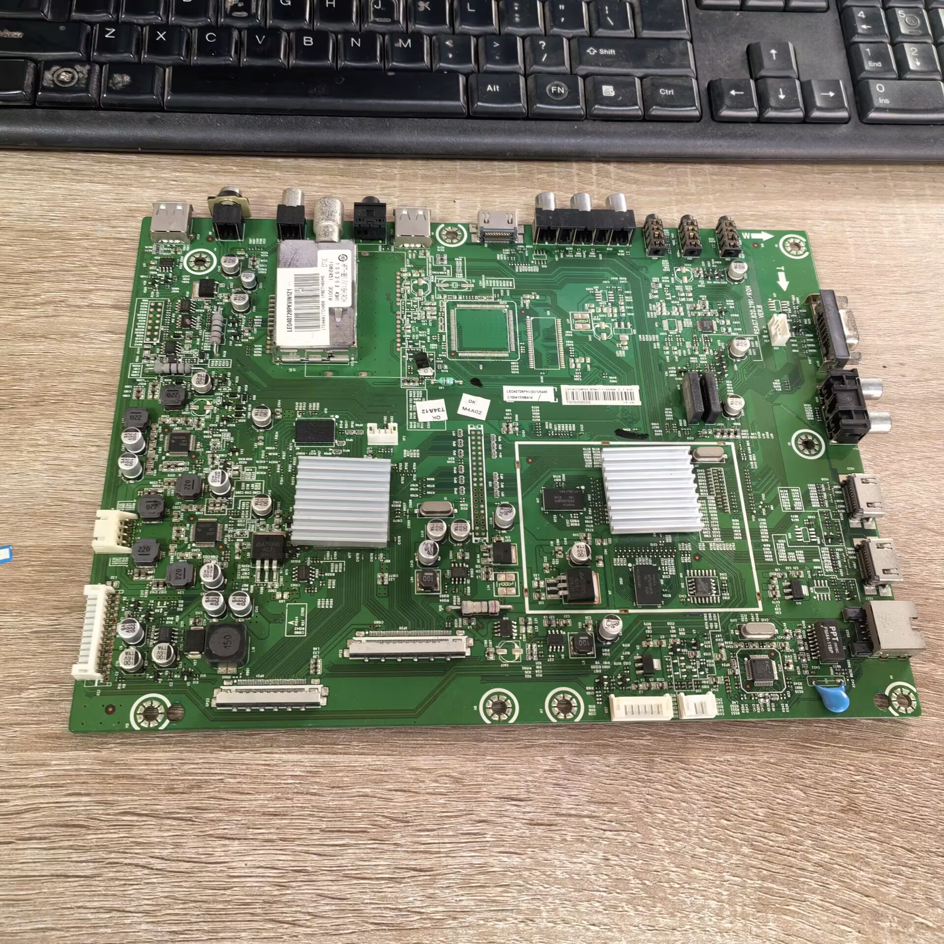 海信LED40T28PKV主RSAG7.820.219