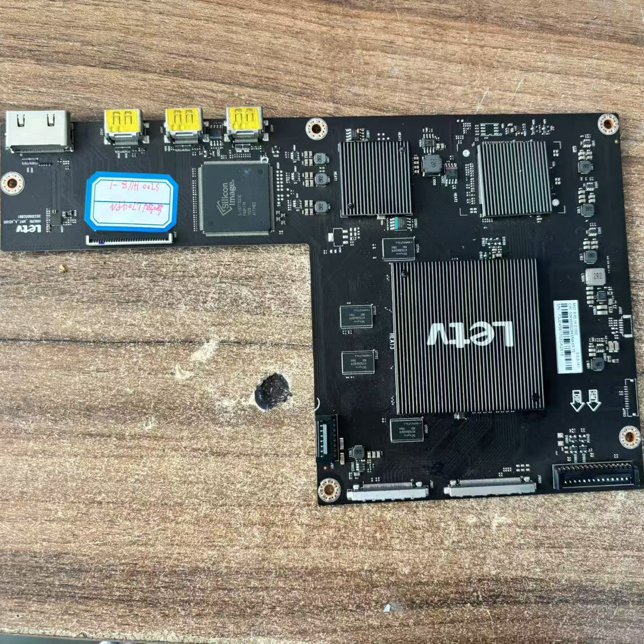 乐视 L704PN主板HX6310-MNT-A-H5100 203300002861屏S700FUB-1