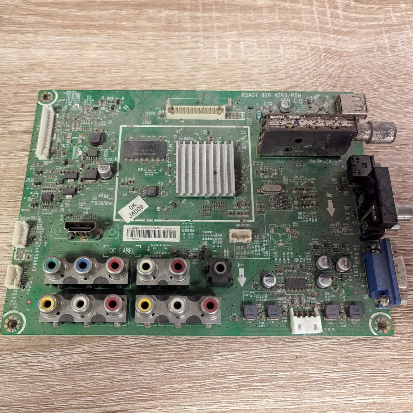 海信TLM32E01(BOM1)主板RSAG7.82