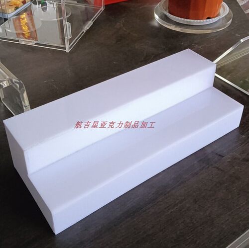 白色梯形二三层亚加力陈列架