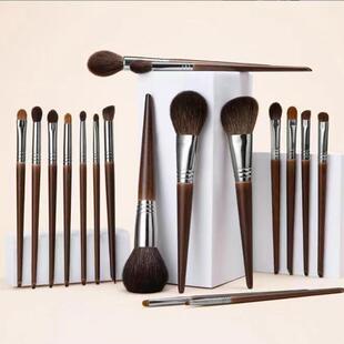 沧州羊毛眼影遮瑕刷镰刀眼线半伞修容高光鼻影刷细节提亮卧蚕下至