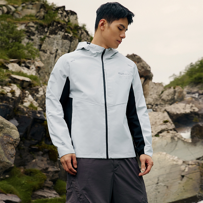 361畅跑无惧雨屏冲锋衣
