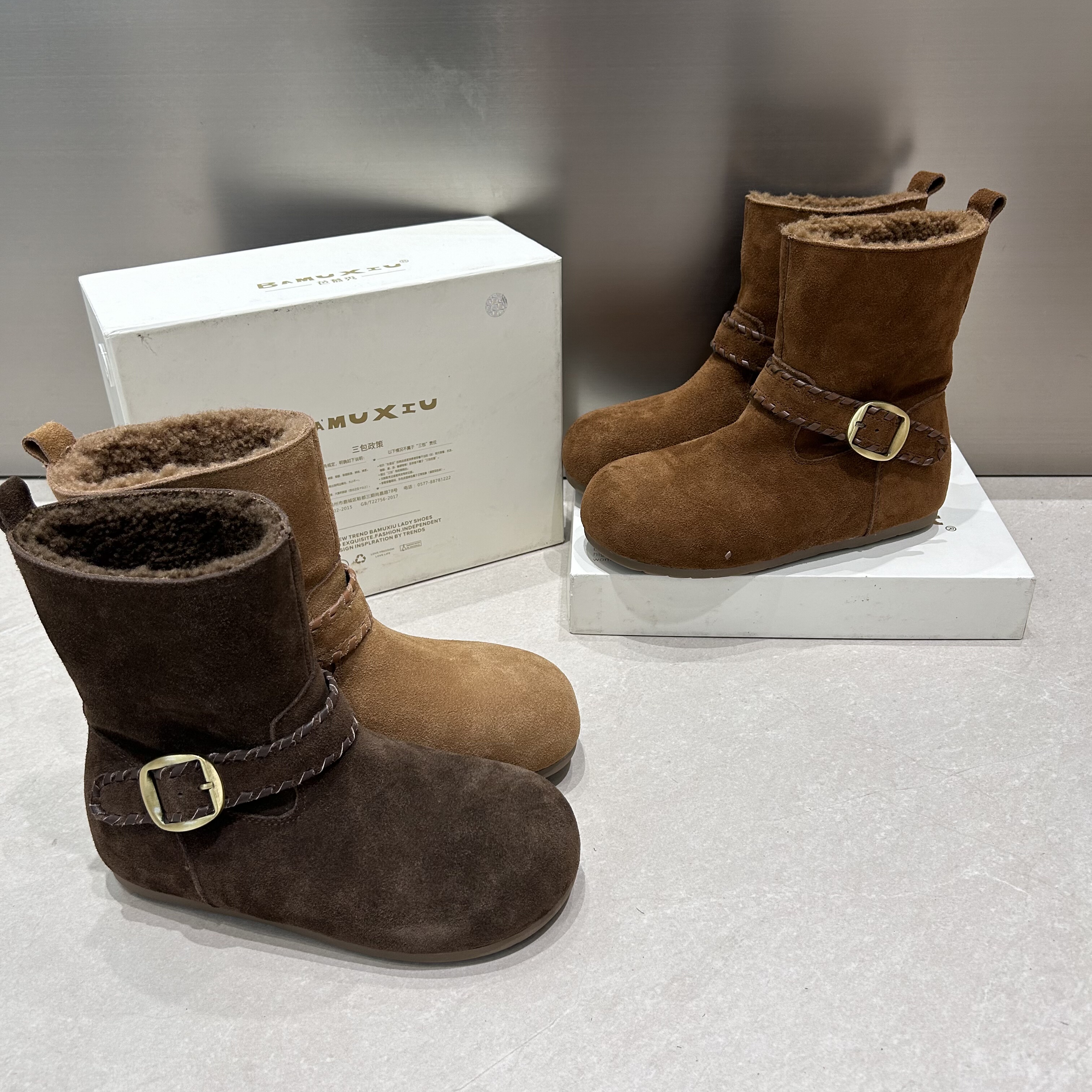 芭慕秀2025冬季新款磨砂皮加绒圆头厚底勃肯靴女时尚休闲百搭防滑