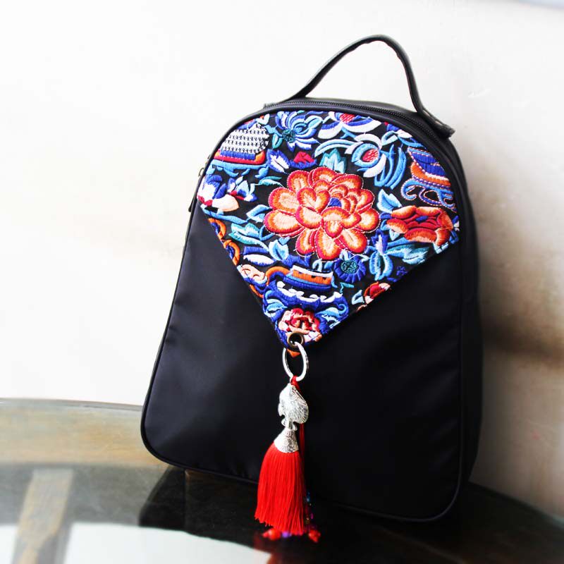 新款实用牛津尼龙布民族风绣花流苏双肩背包复古风女式小背包