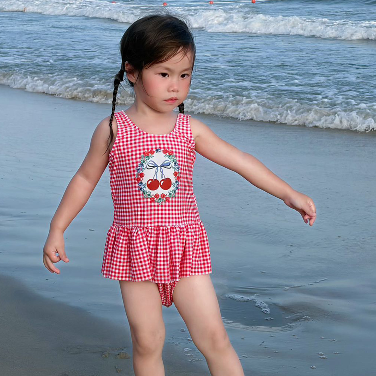 女童泳衣儿童韩系红格樱桃泳衣裙式连体防晒宝宝温泉度假游泳衣